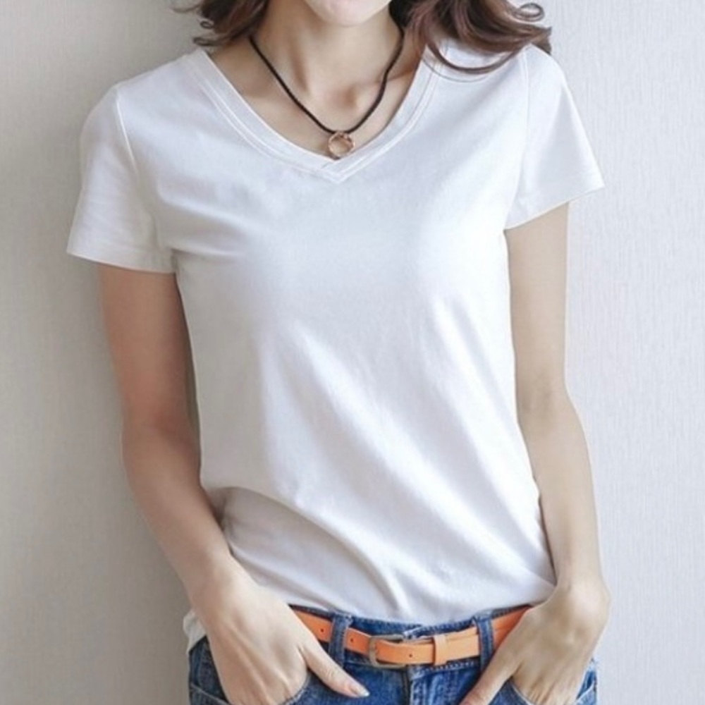 Perfect Little White Tee!